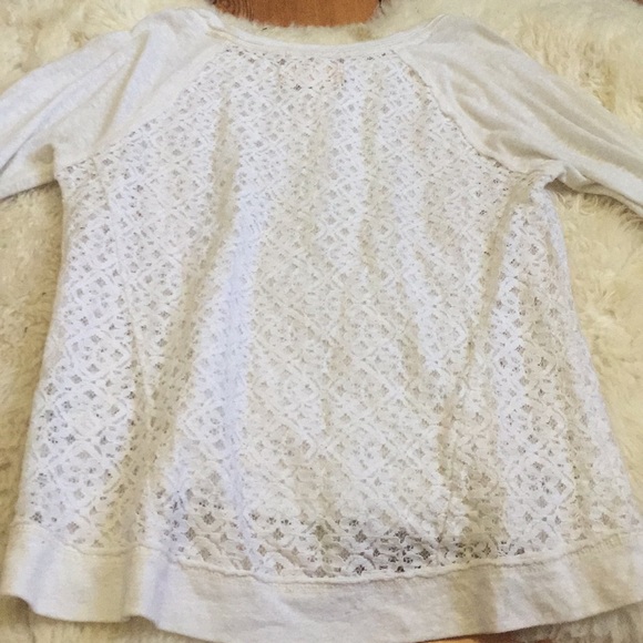 Lace back long sleeve with beaded neckline. 💫 - Picture 3 of 3